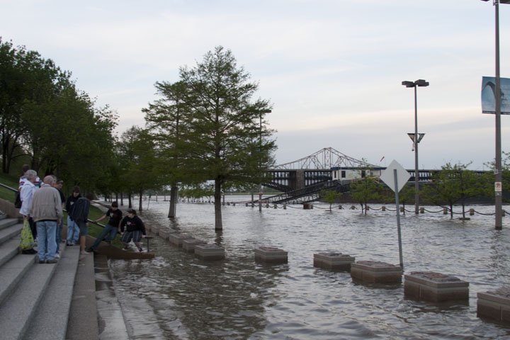 315-7395 Mississippi Flood.jpg